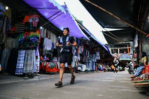 BIB: 
                            <button type="button" onclick="openModal(25393857)" class="btn btn-primary btn-sm float-right btn-popup" data-toggle="modal" data-target=".modal-high-quality">
                        <i class="fas fa-shopping-cart"></i> Add to Cart
                    </button>
                                            <button type="button" onclick="isThisMe(25393857, true)" class="btn btn-success btn-sm float-right btn-popup btn-isme hidden" data-toggle="tooltip" data-placement="bottom" title="นี่คือรูปของคุณใช่ไหม คลิกที่นี่เพื่อเอาเข้าอัลบั้ม">
                        <i class="fas fa-plus"></i> Add to album
                    </button>
                    <button type="button" onclick="isThisMe(25393857, false)" class="btn btn-warning btn-sm float-right btn-popup btn-isnotme hidden">
                        <i class="fas fa-ban"></i> Remove from album
                    </button>